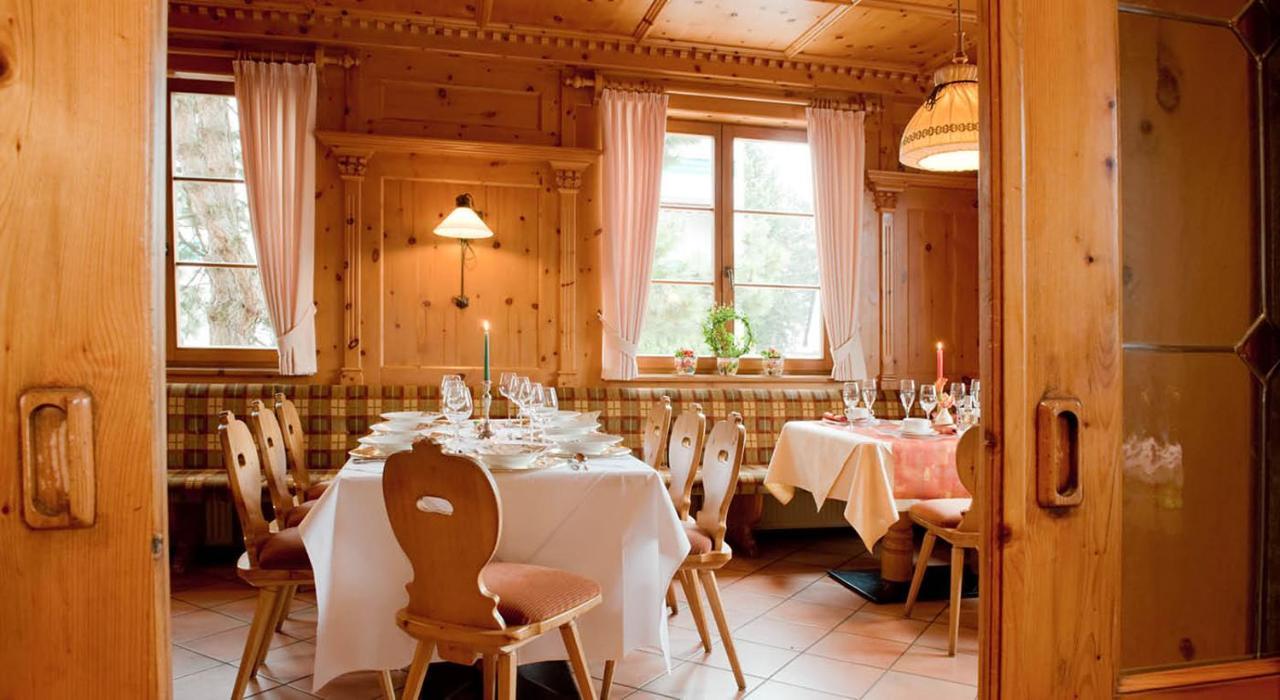 Wein- und Sekthaus F.B.Schönleber Oestrich-Winkel Exterior foto